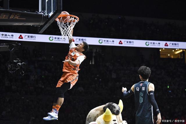 赛地聚焦——全明星赛转会期热度飙升，辽宁本钢门线救险，管理层满意，细节决定成败的简单介绍