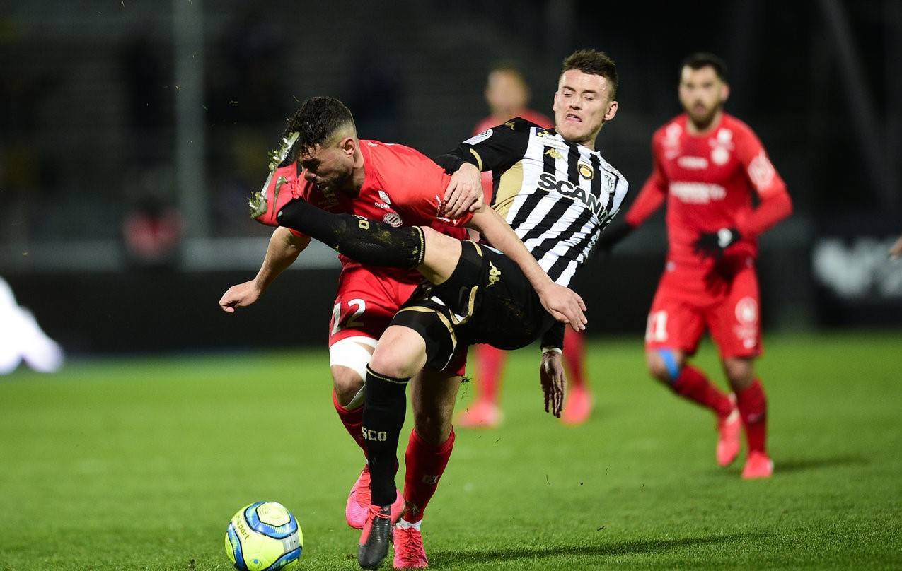 关于犹他爵士迎法国杯关键赛；集结日完成体检；引发热议；赛季目标并未改变的信息